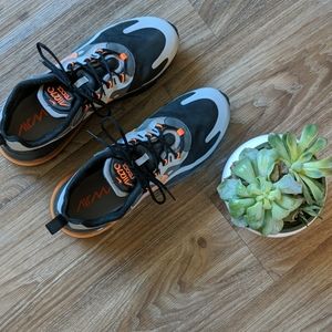 NWOT Nike Air Max 270 React Shoes